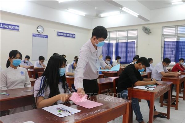 An Giang: Học sinh huyện An Phú và thành phố Châu Đốc thi tốt nghiệp THPT đợt 2