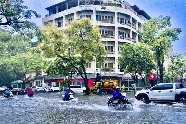 Dự báo thời tiết 10 ngày tới: Cả 3 miền có mưa rào và dông, cục bộ có nơi mưa to