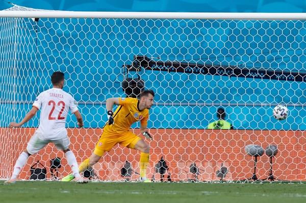 EURO 2020: HLV Enrique dự đoán yếu tố quyết định trận bán kết giữa Italy với Tây Ban Nha