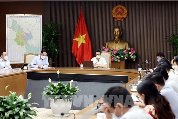 Phó Thủ tướng: TP. HCM cần có giải pháp mạnh mẽ để sớm chấm dứt dịch COVID-19