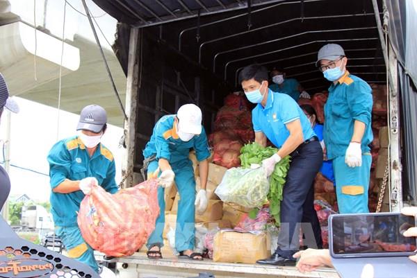 Tp. Hồ Chí Minh triển khai hệ thống tiếp nhận phản ánh đề nghị cứu trợ do COVID-19
