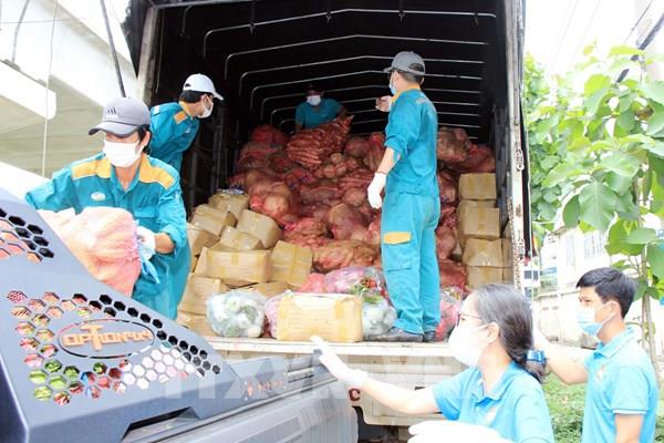 Tạo “luồng xanh”, đưa hàng hóa, nhu yếu phẩm về Tp. Hồ Chí Minh