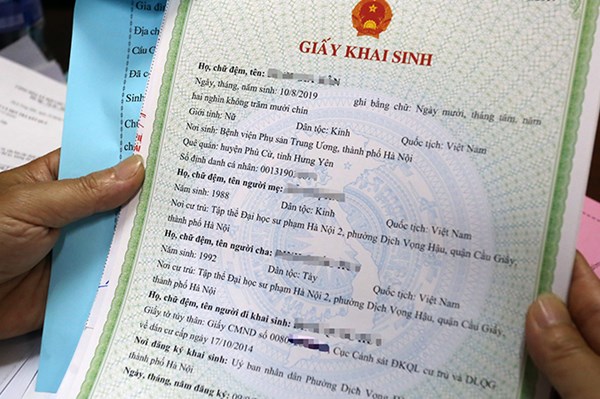 Thủ tục cải chính tên đệm trên Giấy khai sinh