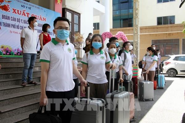 60 cán bộ, y bác sĩ Nghệ An tăng viện cho Thành phố Hồ Chí Minh