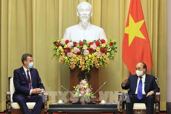 Chủ tịch nước Nguyễn Xuân Phúc tiếp Bộ trưởng Thương mại, Du lịch và Đầu tư Australia