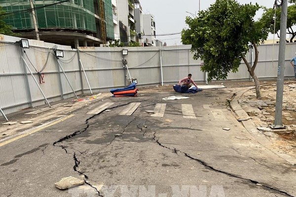 Vụ thi công nhà cao tầng làm sụt lún hạ tầng: Đã trả lại nguyên trạng mặt đường