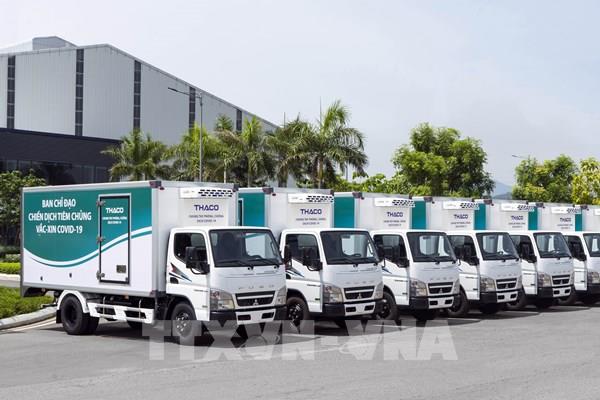 Thaco tặng 126 xe vận chuyển vaccine và xe tiêm chủng lưu động cho Bộ Y tế