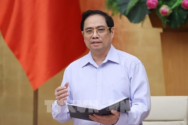 Thủ tướng: Thành lập ngay các trung tâm cứu trợ, đường dây nóng, tổ tình nguyện hỗ trợ người dân