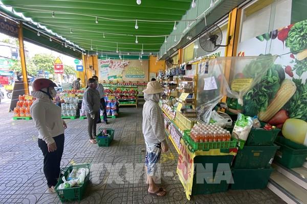 TP.HCM: Nhà bán lẻ cam kết giữ giá ổn định