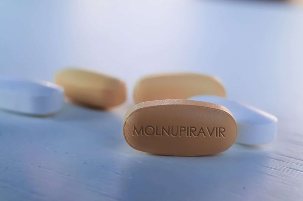 Thuốc Molnupiravir hứa hẹn trong điều trị bệnh nhân COVID-19