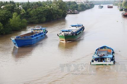 Triển khai thêm “luồng xanh” đường thủy để vận chuyển hàng hóa thiết yếu