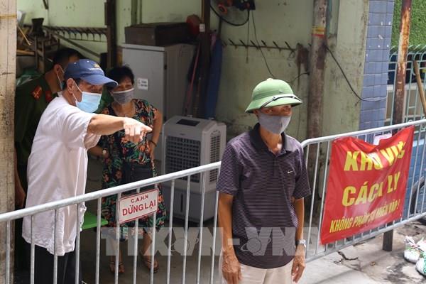 Hà Nội tiếp tục ghi nhận thêm 12 ca dương tính với SARS-CoV-2