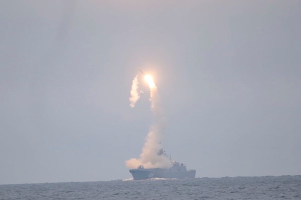 Nga phóng tên lửa siêu thanh Tsirkon từ tàu ngầm