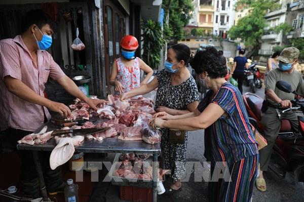 TP.HCM: Mở lại chợ truyền thống chỉ bán thực phẩm tươi sống, hàng thiết yếu