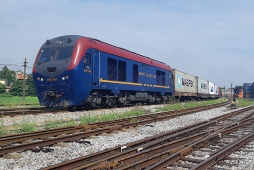 Hành trình tàu chuyên container chạy từ Việt Nam sang Bỉ sẽ khoảng 25 ngày