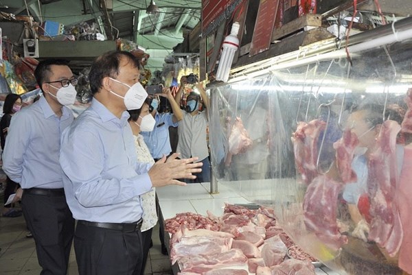Tổ công tác đặc biệt Bộ Công Thương kiểm tra cung ứng hàng hoá tại chợ truyền thống