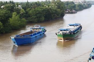 Xây dựng quy trình ưu tiên vận tải hàng hóa qua "luồng xanh" đường thủy