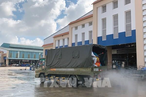 Xem xét phương án mở một số điểm tập kết, trung chuyển nông sản tạm thời