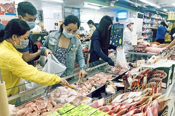 Lúng túng “nhận diện” hàng hóa thiết yếu