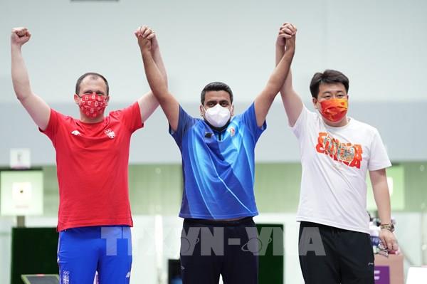 Olympic Tokyo 2020: VĐV được bỏ khẩu trang 30 giây nhận huy chương