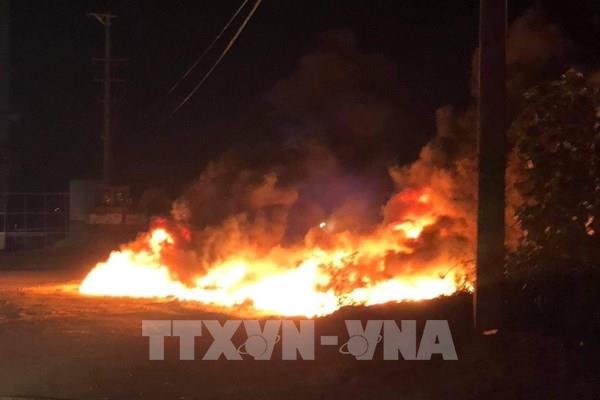 Bình Định: Cháy lớn đã thiêu rụi toàn bộ vật liệu xây dựng tại một bãi tập kết 