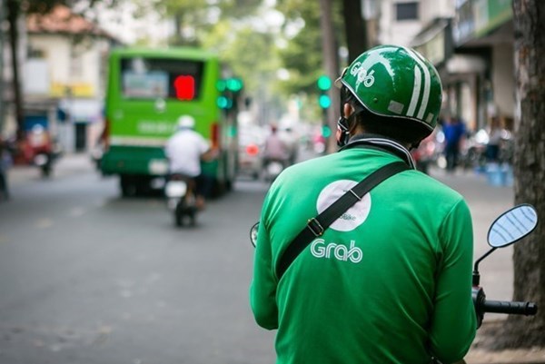 Thành phố Hồ Chí Minh siết chặt quản lý dịch vụ shipper