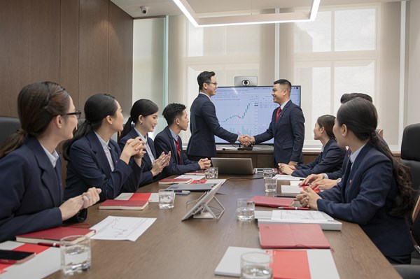 SSI ký hợp đồng vay hạn mức 100 triệu USD từ nhóm các ngân hàng nước ngoài