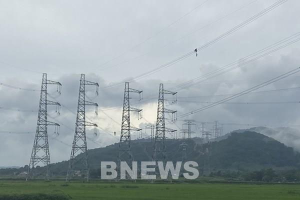 Đóng điện đường dây 500kV đấu nối Nhà máy nhiệt điện Nghi Sơn 2 vào hệ thống điện quốc gia