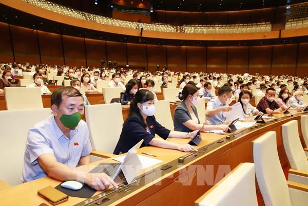 Quốc hội thông qua Nghị quyết Kế hoạch tài chính quốc gia và vay, trả nợ công