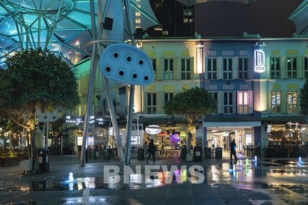 Singapore vẫn chưa thể sống cùng COVID-19