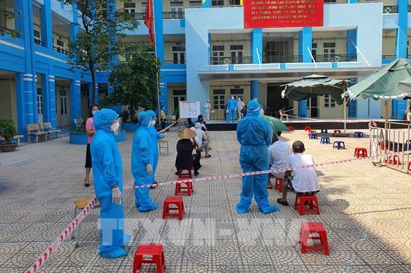 Ngày 28/2, thêm gần 13.000 ca F0, Hà Nội phân bổ khẩn 401.000 viên Molnupiravir
