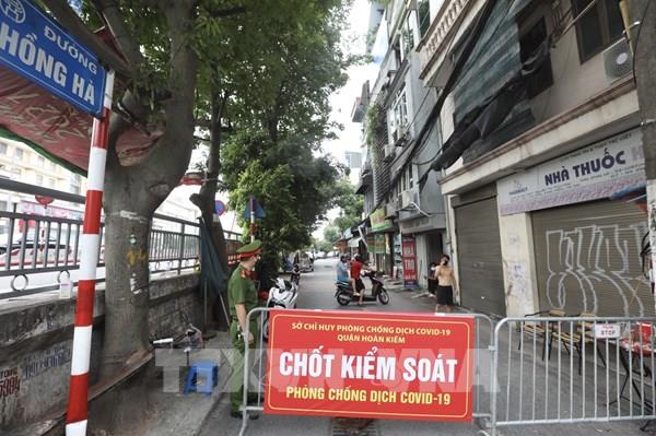Hà Nội thiết lập vùng cách ly y tế toàn bộ phường Chương Dương trong 14 ngày