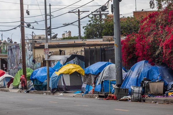 Hàng triệu người Mỹ có nguy cơ trở thành người vô gia cư 