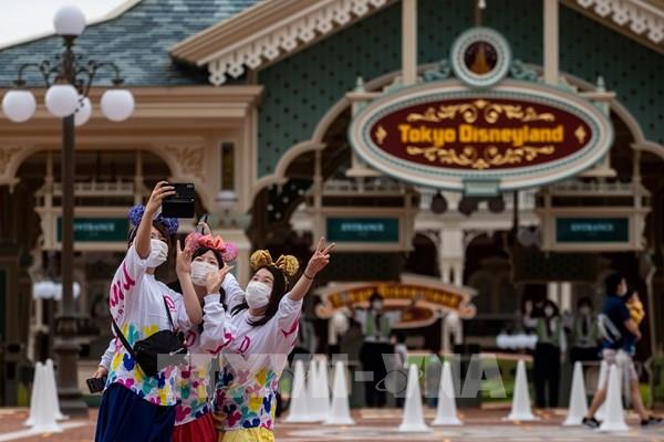 Ngành du lịch Nhật Bản lao đao vì dịch COVID-19 tái bùng phát