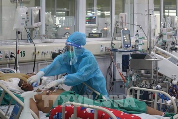 Nơi giành giật sự sống cho bệnh nhân COVID-19 nặng