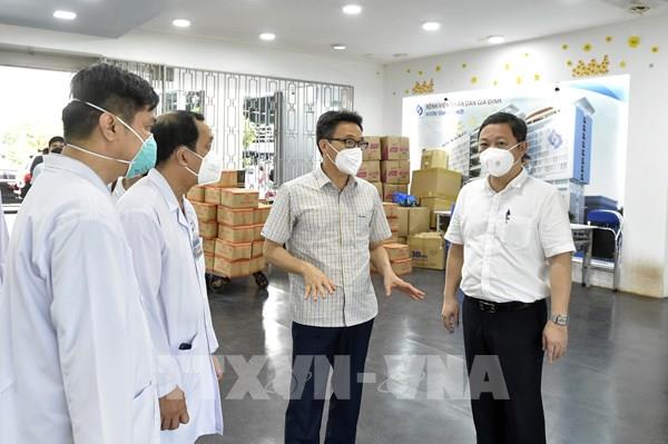 Phó Thủ tướng: TP. HCM phải bố trí đủ chỗ tiếp nhận, điều trị bệnh nhân mắc COVID-19 nặng