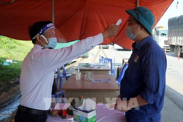 Lào Cai cách ly tập trung 7 ngày với người đã tiêm đủ liều vaccine đến/về từ vùng nguy cơ rất cao