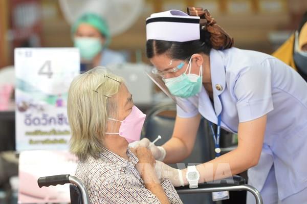 Thái Lan có số ca mắc mới và tử vong trong ngày cao nhất 