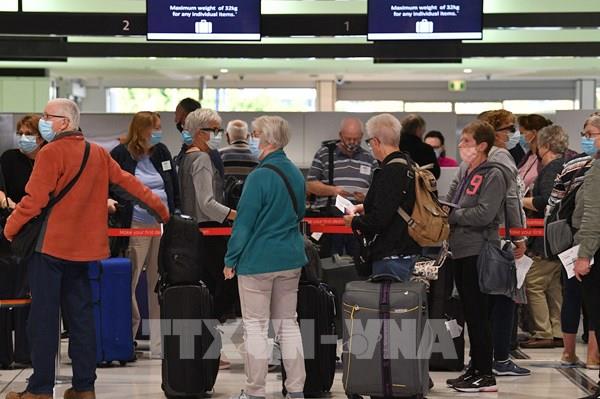 Australia tạm dừng các chuyến bay không cách ly bắt buộc với New Zealand