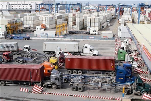 Giải quyết kiến nghị đóng phí sử dụng hạ tầng khu vực cửa khẩu cảng biển