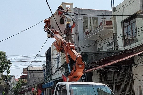 Điện lực Hải Dương nỗ lực trong cung cấp điện ngày nắng nóng cục bộ