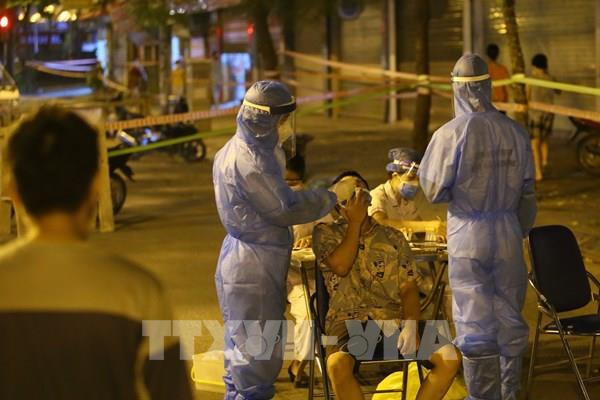 Hà Nội xét nghiệm COVID-19 diện rộng bằng kỹ thuật RT-PCR