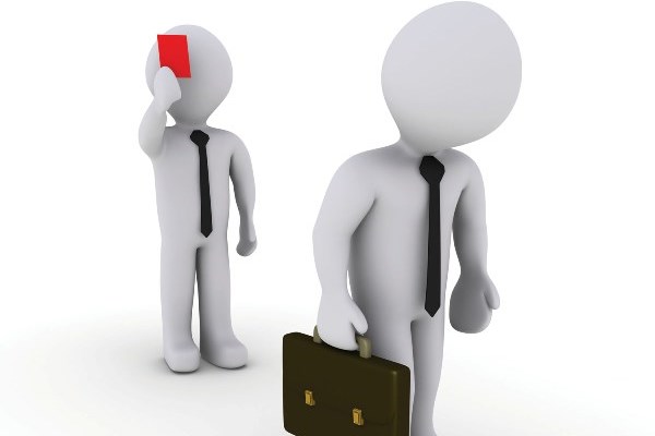 Giáng chức cán bộ ở Đà Nẵng do xâm hại sức khoẻ nữ nhân viên y tế