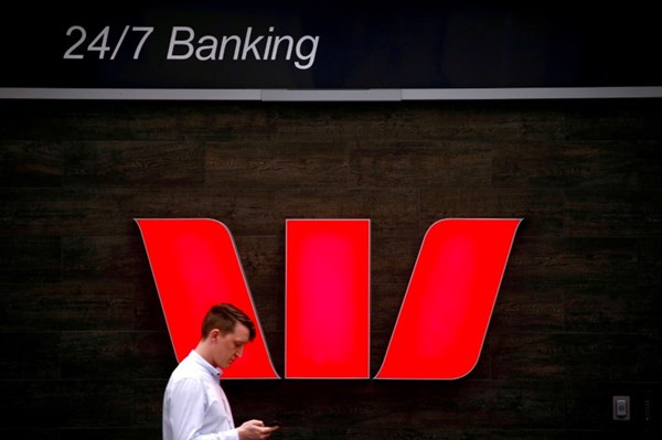 Westpac bán mảng bảo hiểm cho công ty Dai-ichi Life Holdings