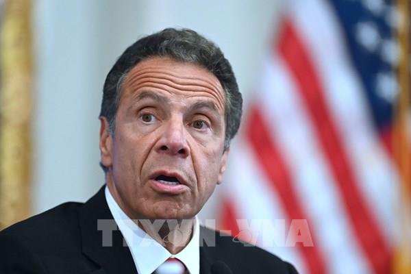 Thống đốc bang New York từ chức