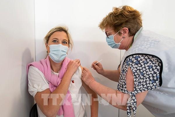 Chuyên gia quốc tế: Chưa cần triển khai tiêm vaccine mũi 3 bổ sung