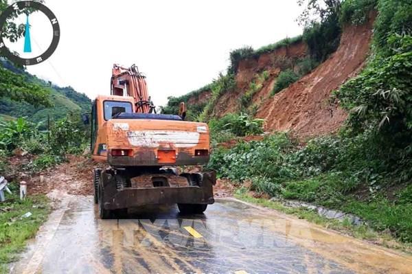 Lai Châu khắc phục các tuyến đường bị sạt lở, thông xe trở lại