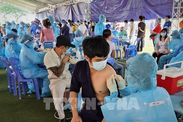 Vượt 33.700 ca mắc COVID-19, Bình Dương xin phân bổ khẩn 1 triệu liều vaccine
