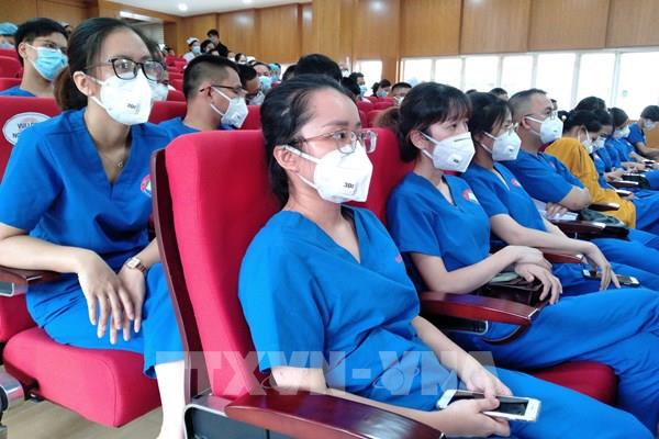 Quảng Bình cử đoàn 50 thầy thuốc vào hỗ trợ TP.HCM chống dịch