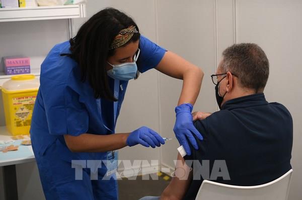 Tây Ban Nha là "đầu tàu" của châu Âu trong tiêm chủng vaccine